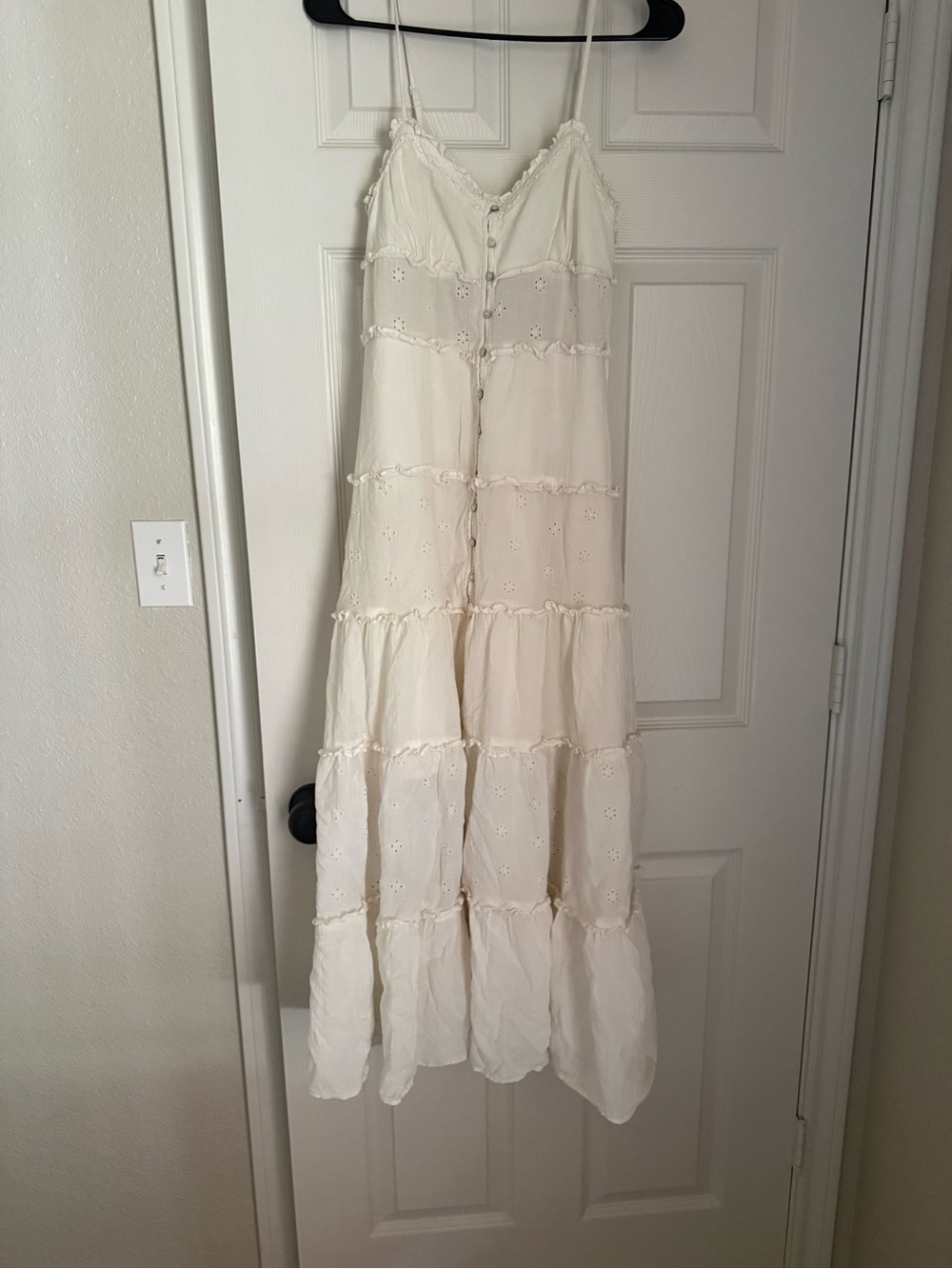 American Eagle Outfitters Cream Eyelet Tiered Maxi Dress